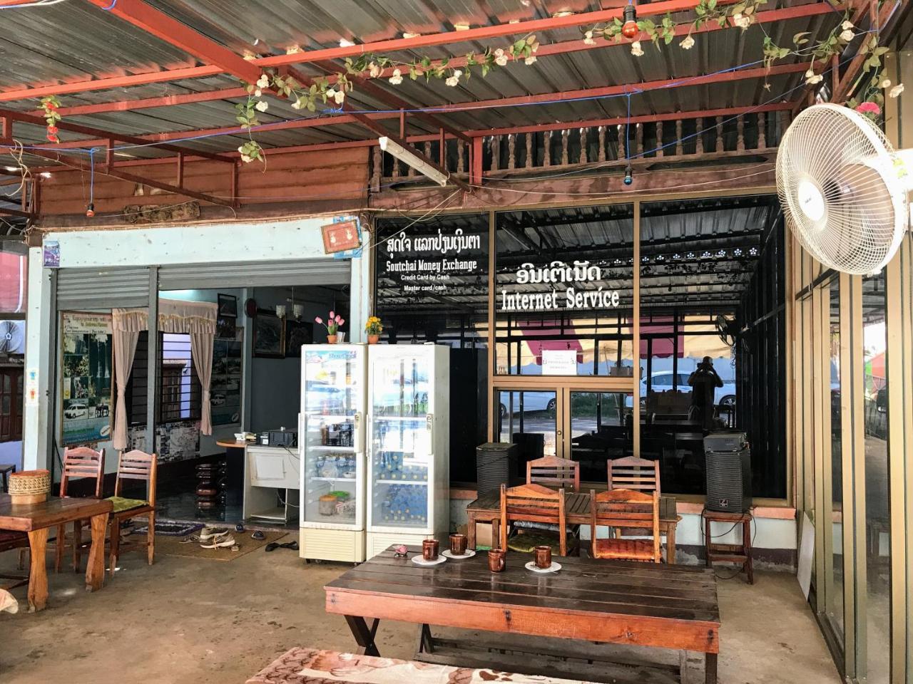 Soutchai Hostel And Tour Company Pakse Exteriér fotografie